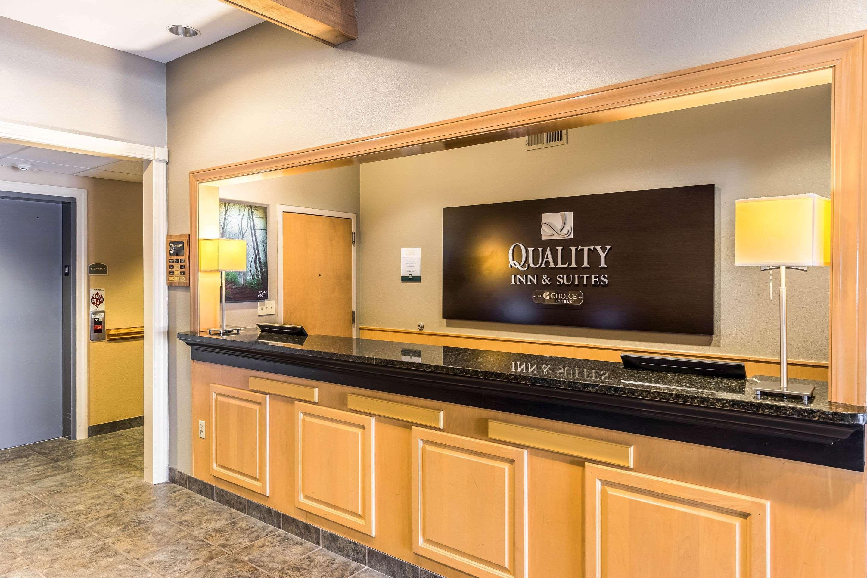 Quality Inn & Suites Hendersonville - Flat Rock Εξωτερικό φωτογραφία