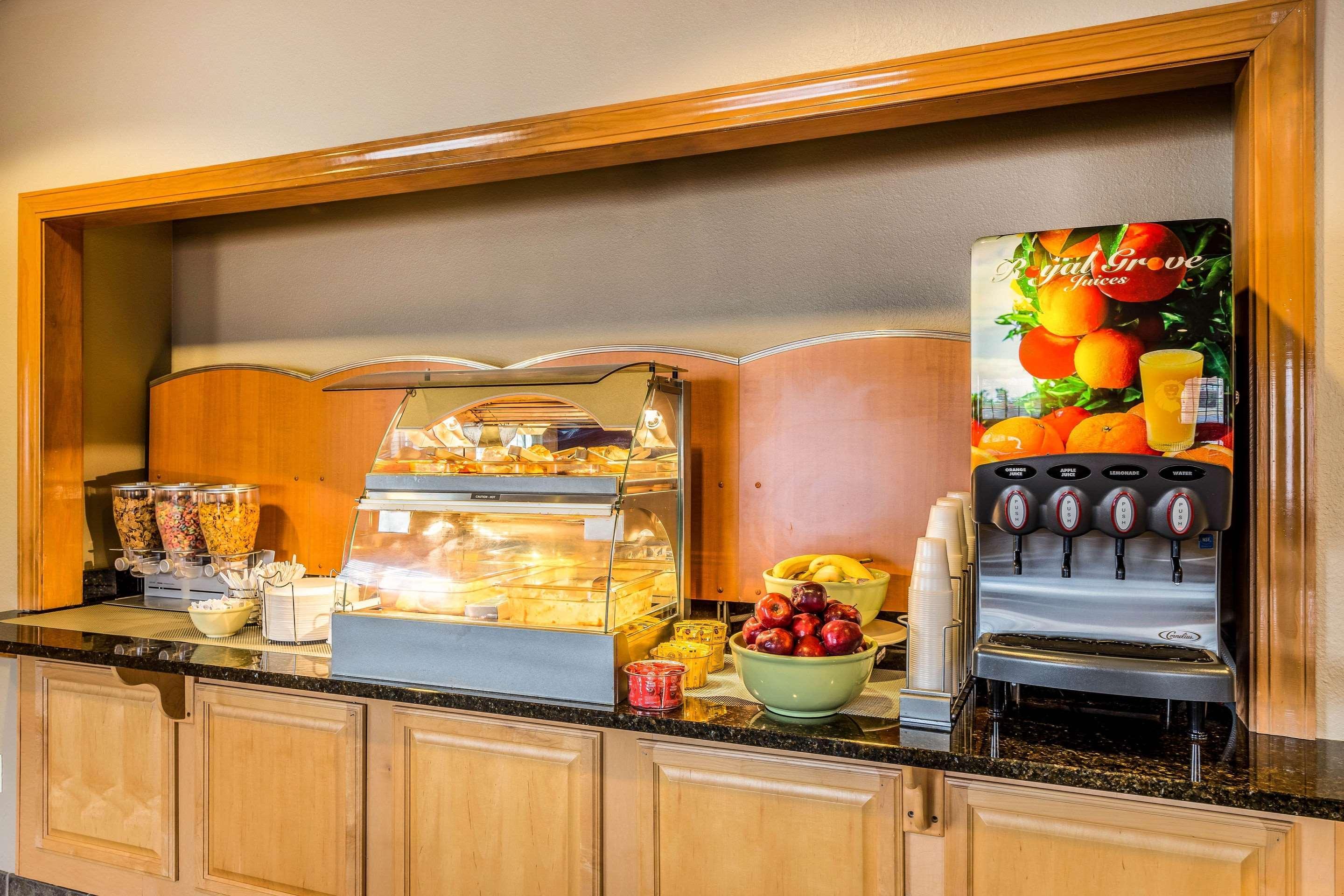 Quality Inn & Suites Hendersonville - Flat Rock Εξωτερικό φωτογραφία