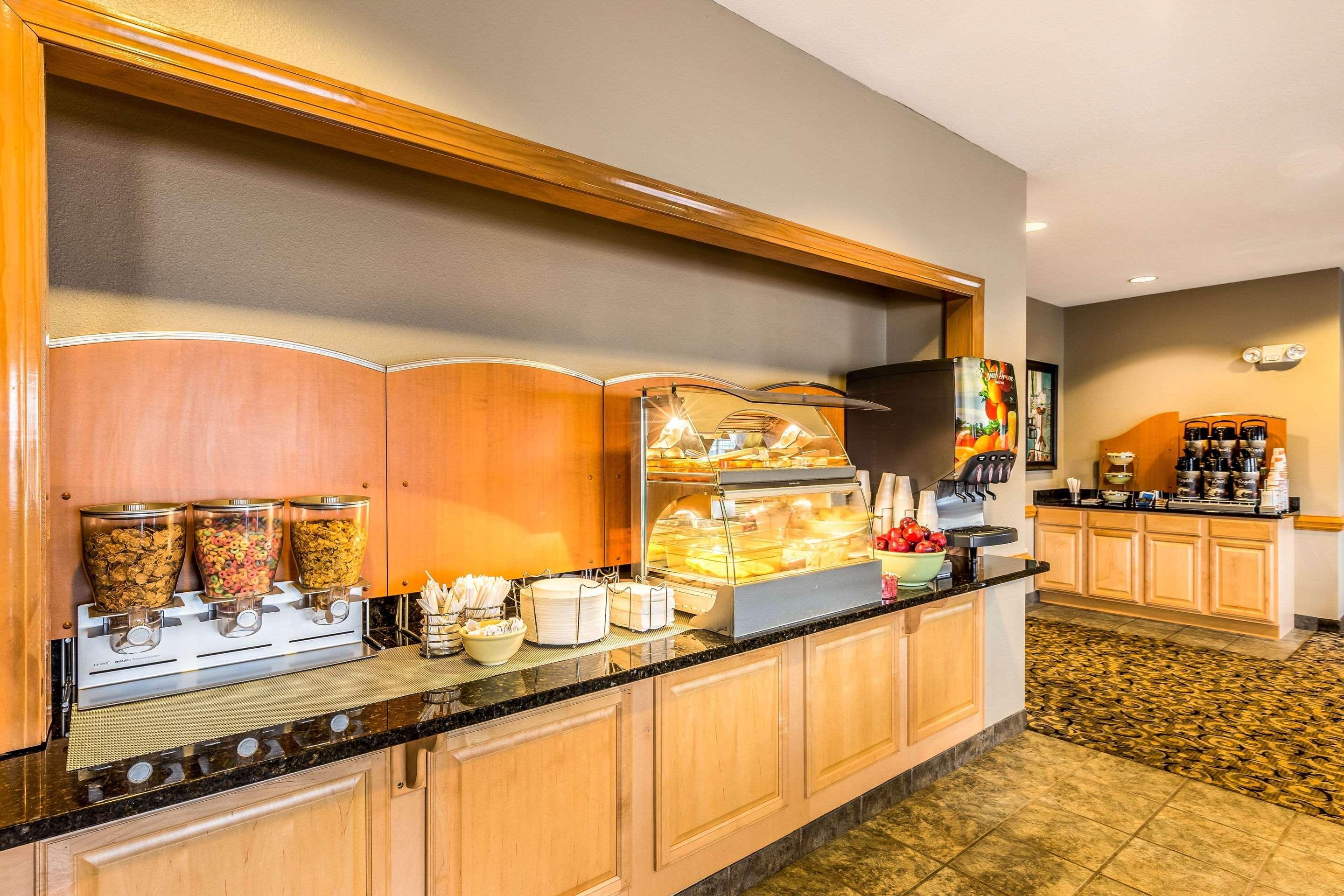 Quality Inn & Suites Hendersonville - Flat Rock Εξωτερικό φωτογραφία