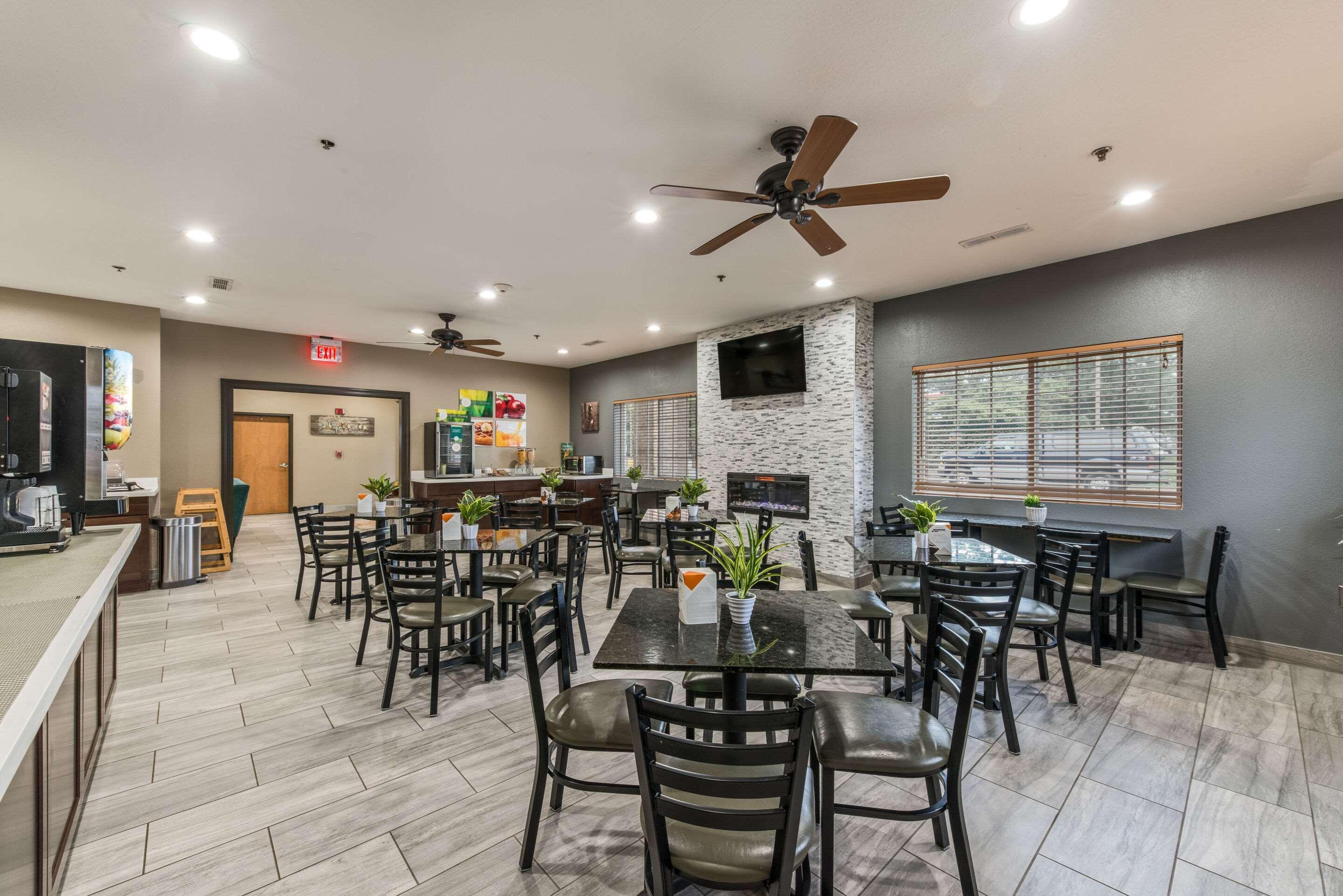 Quality Inn & Suites Hendersonville - Flat Rock Εξωτερικό φωτογραφία