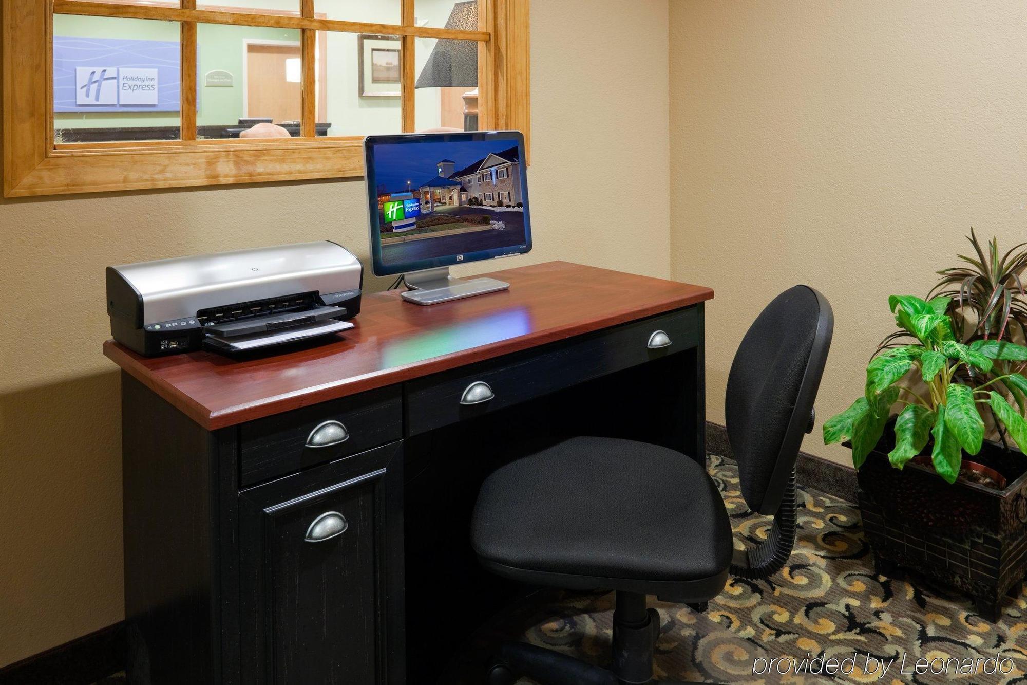 Quality Inn & Suites Hendersonville - Flat Rock Ανέσεις φωτογραφία